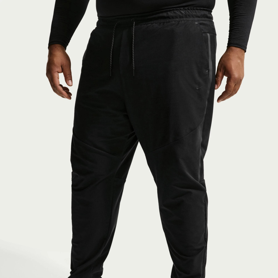 Pantalon survêtement Nike Tech Shori noir