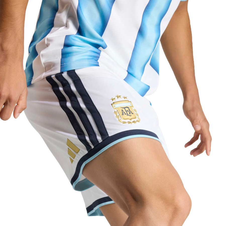 Short Argentine domicile 2026/27