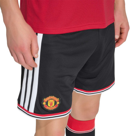 Short Manchester United domicile 2026/27