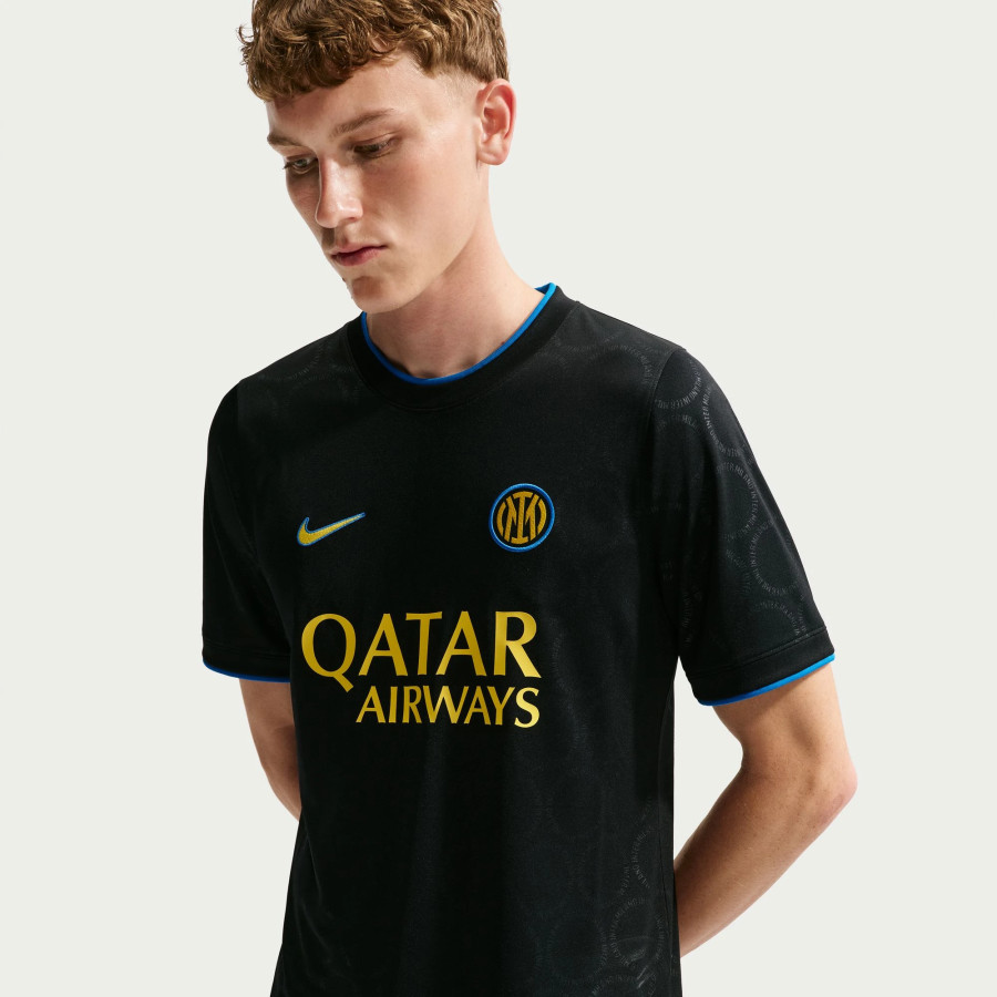 Maillot avant match Inter Milan noir jaune