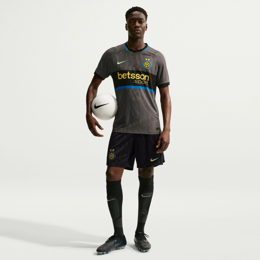 Short Inter Milan third 2026/27