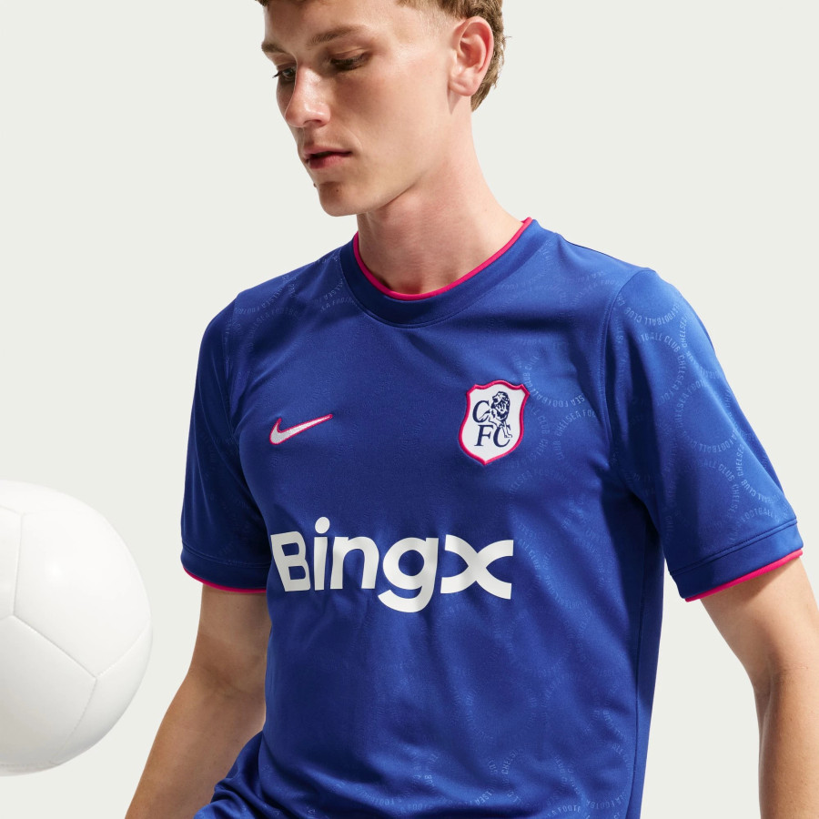 Maillot avant match Chelsea bleu rouge