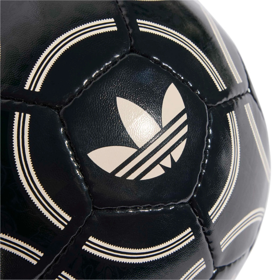 Ballon Juventus noir