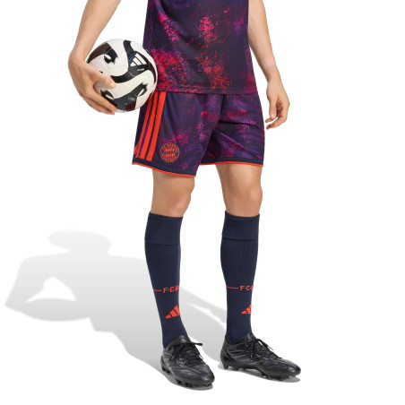 Short Bayern Munich third 2026/27
