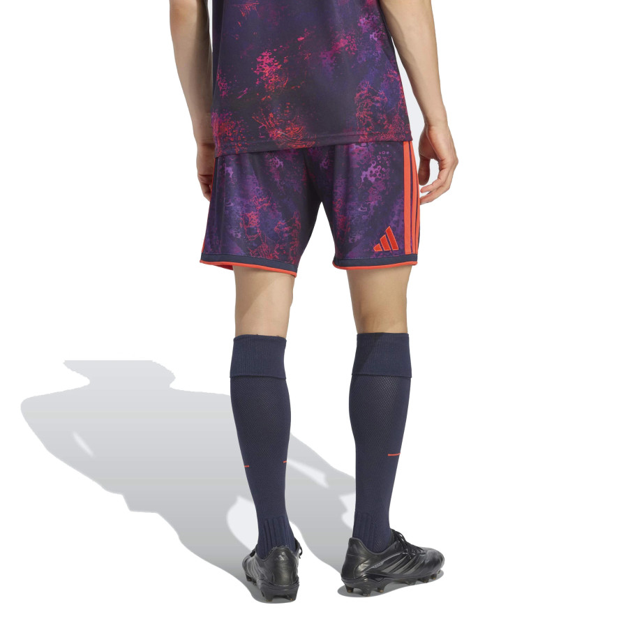 Short Bayern Munich third 2026/27