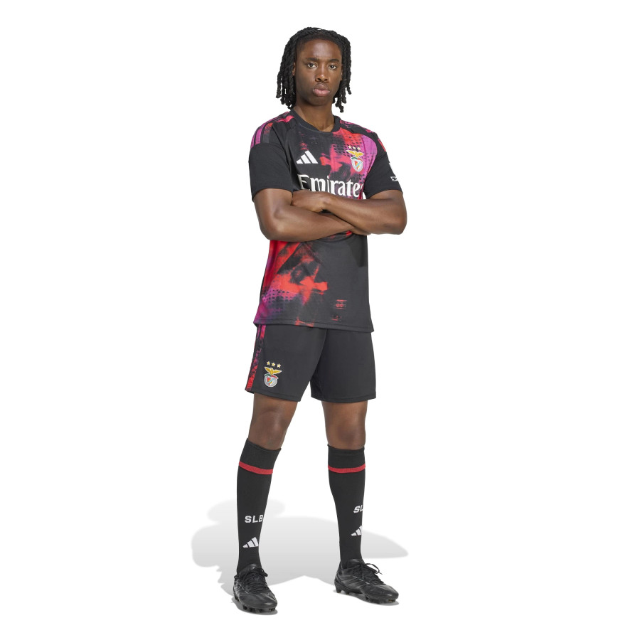 Short Benfica third 2026/27