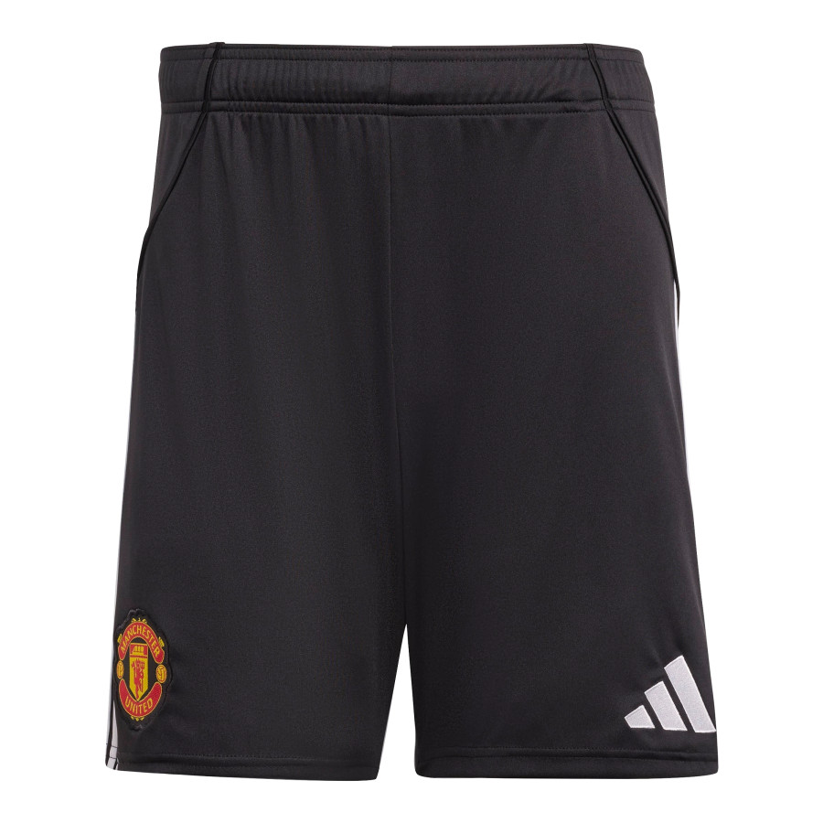 Short Manchester United domicile 2025/26
