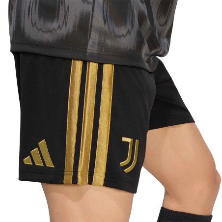 Short Juventus third 2026/27