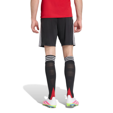 Short Manchester United domicile 2025/26