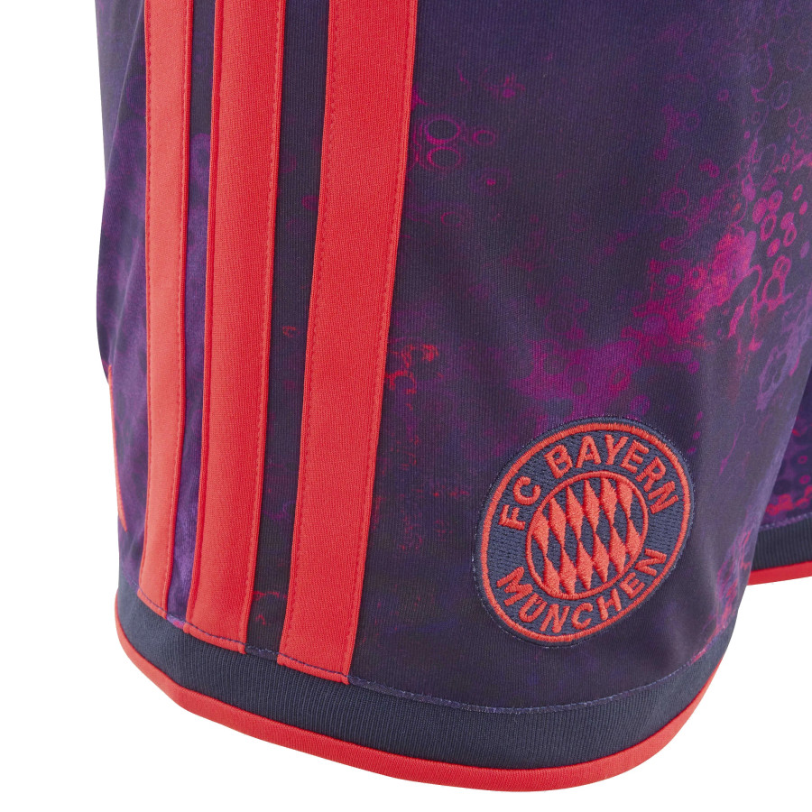 Short junior Bayern Munich third 2026/27
