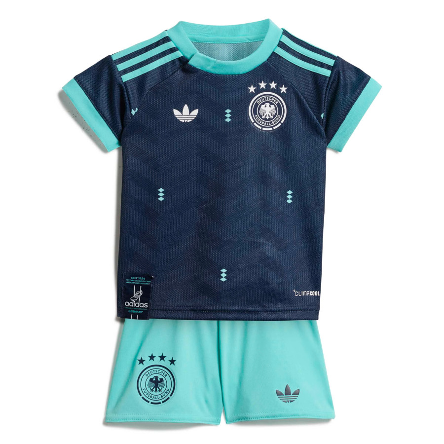 Tenue bébé Allemagne extérieur 2026