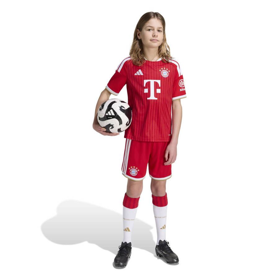 Short junior Bayern Munich domicile 2026/27