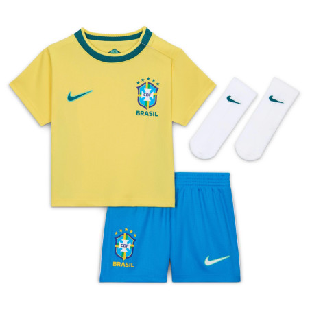 Tenue bébé Brésil domicile 2026