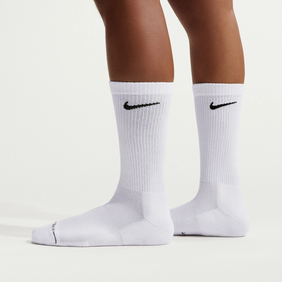 Lot 6 paires chaussettes Nike Everyday Elevated blanc