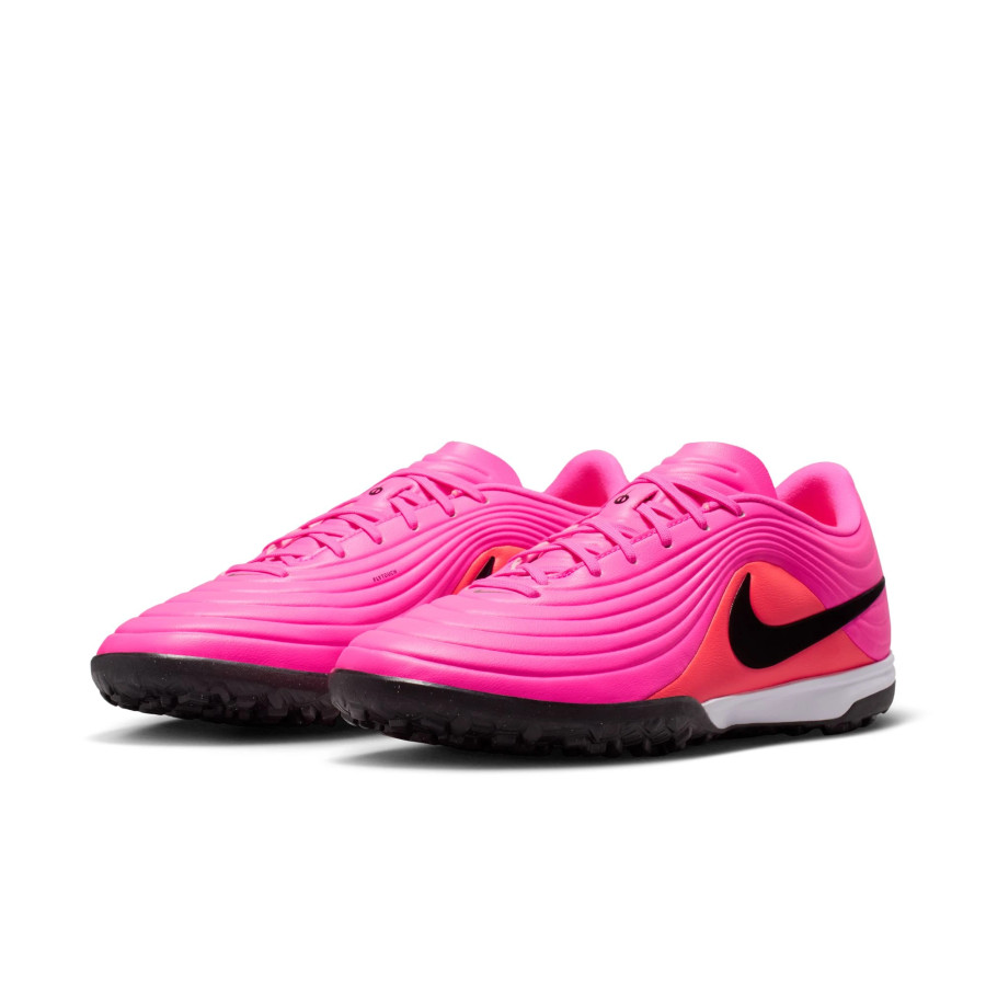 Nike Tiempo Maestro Academy Turf rose