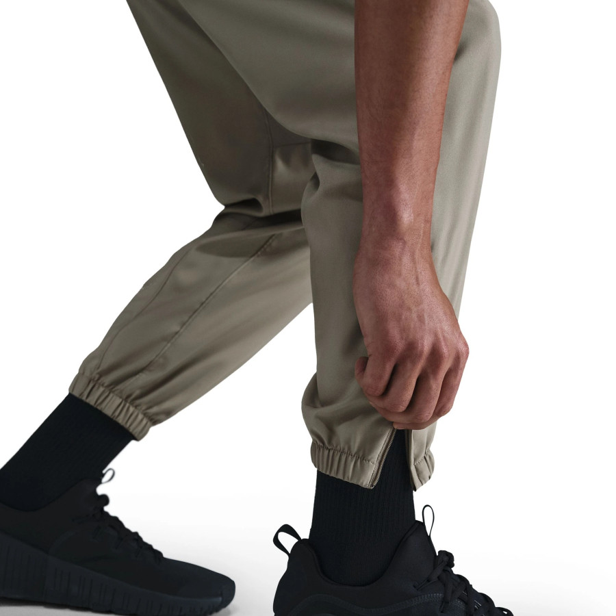 Pantalon survêtement Nike Form vert