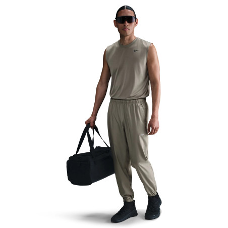 Pantalon survêtement Nike Form vert