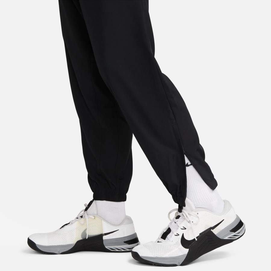 Pantalon survêtement Nike Form noir