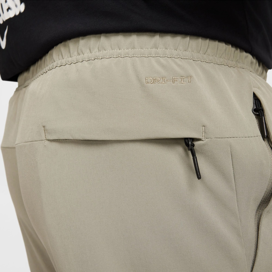 Pantalon survêtement Nike Unlimited vert