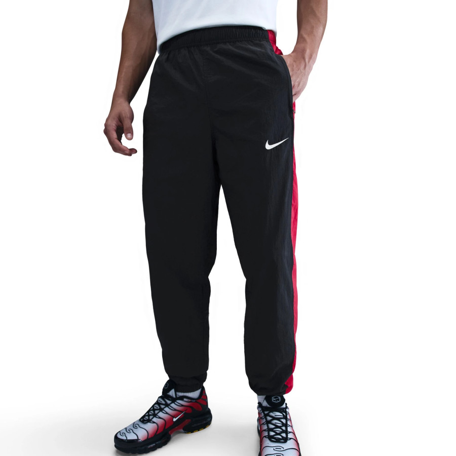 Pantalon survêtement Nike Woven Total 90 noir