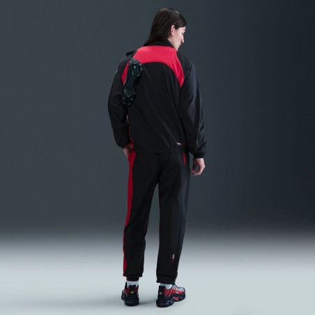 Pantalon survêtement Nike Woven Total 90 noir