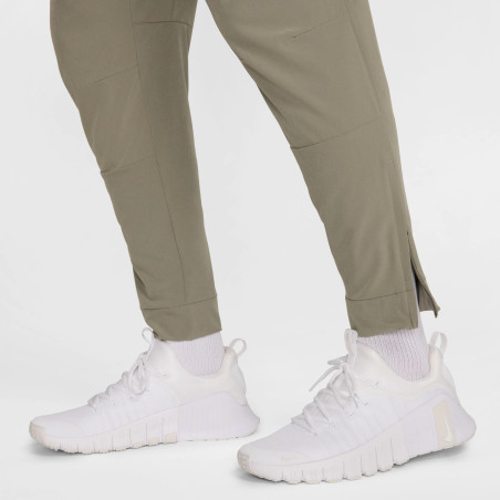 Pantalon survêtement Nike Unlimited vert