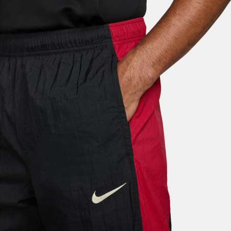Pantalon survêtement Nike Woven Total 90 noir