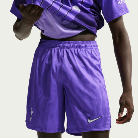 Short Tottenham third 2026/27