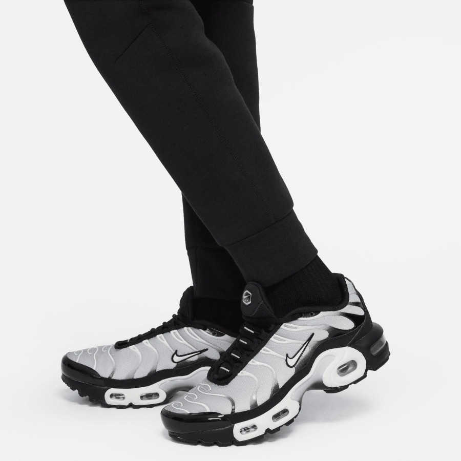 Pantalon survêtement junior Nike Tech Fleece noir