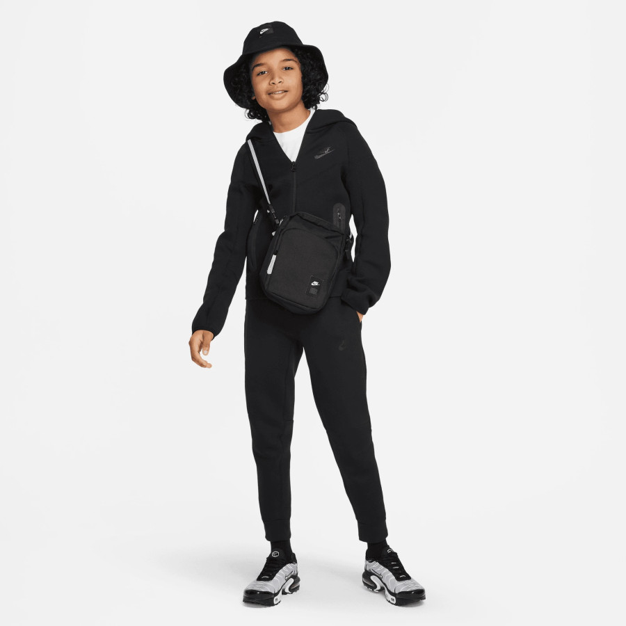 Pantalon survêtement junior Nike Tech Fleece noir