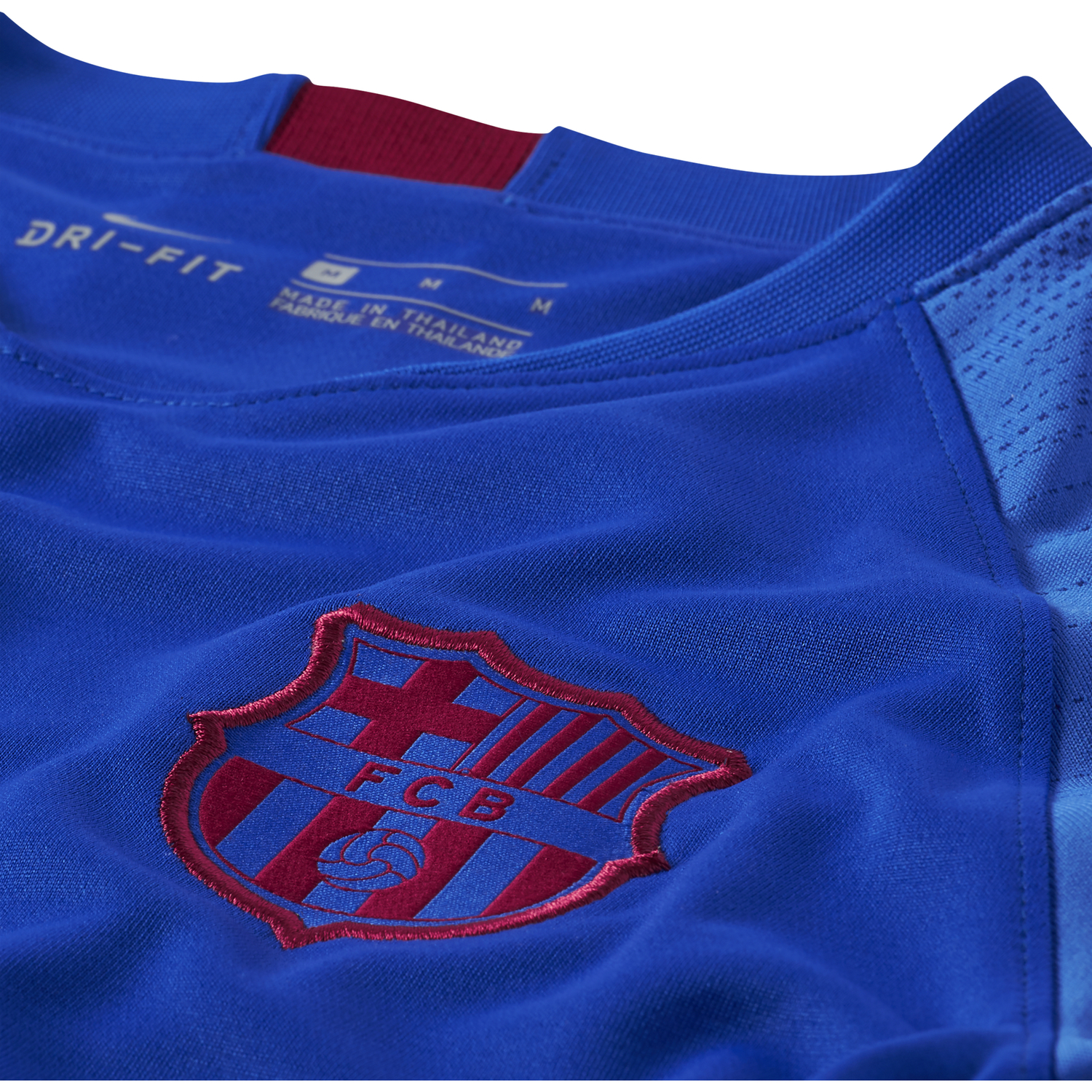 Maillot entraînement junior FC Barcelone bleu 2019/20 sur Foot.fr