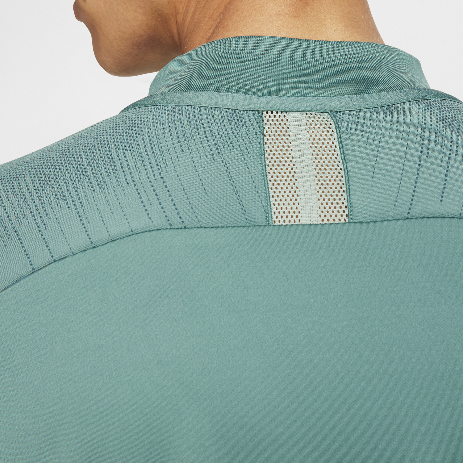 Sweat zipp?� Nike vert sur Foot.fr