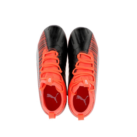 Puma One 5.3 junior FG/AG noir orange