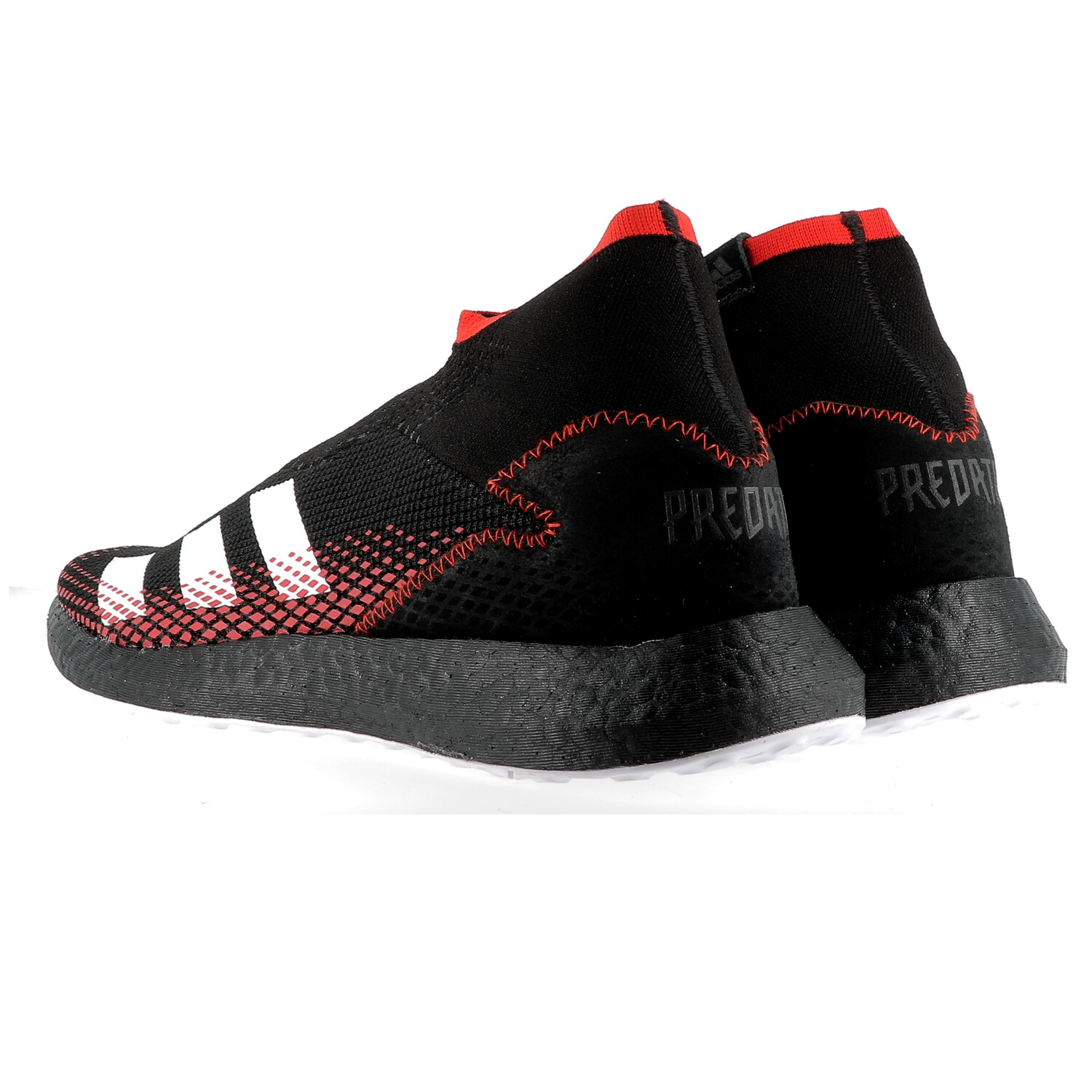 Predator 20.1 LaceLess Trainer noir rouge sur Foot.fr