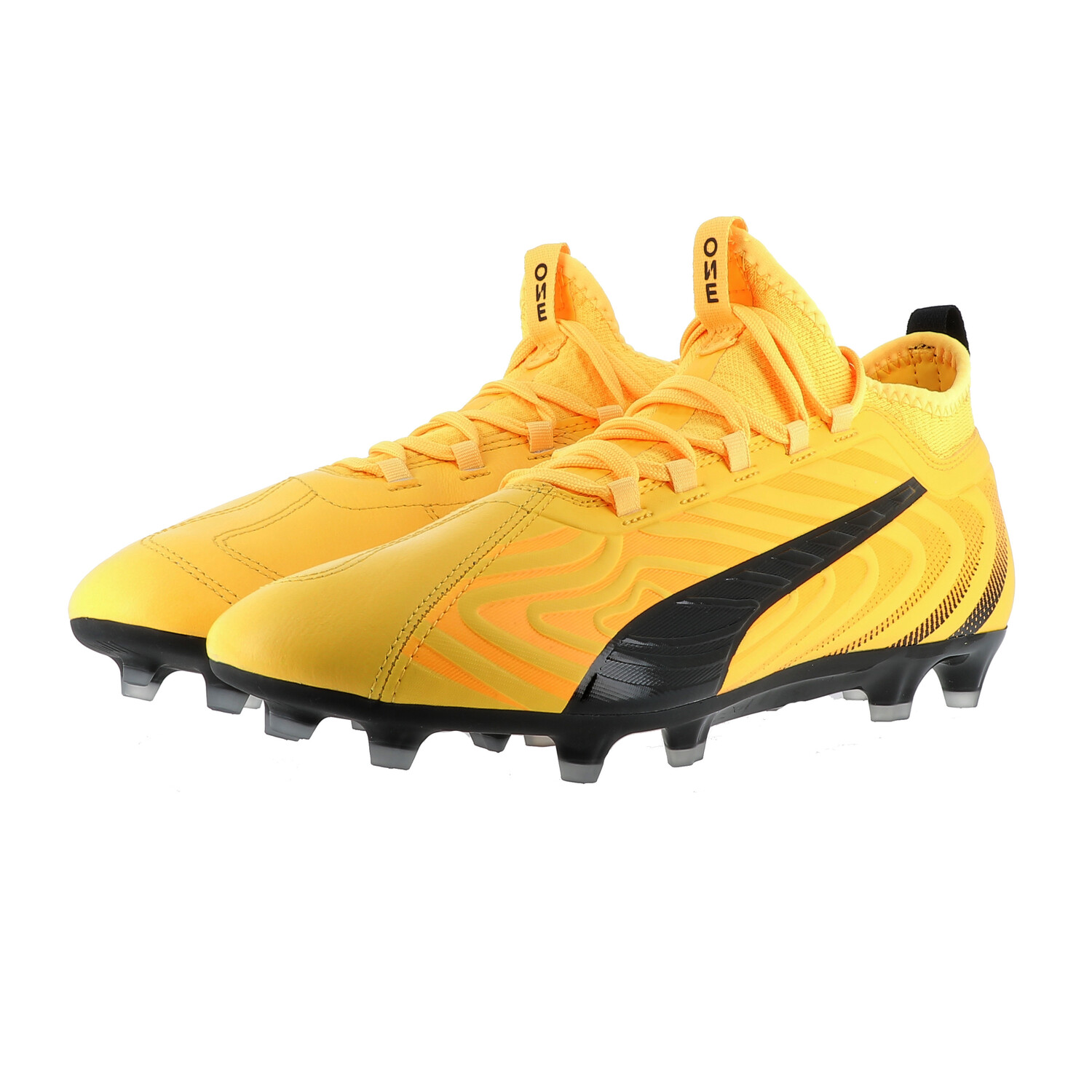 puma jaune et noir
