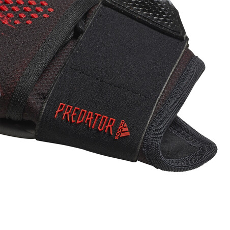 Gants gardien Predator Pro noir rouge