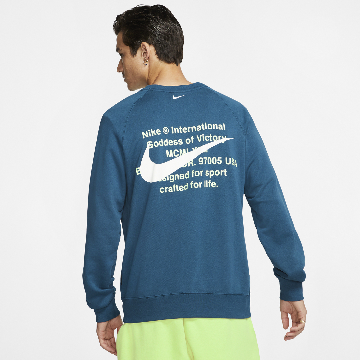 nike swoosh sweat