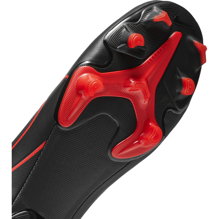Nike Mercurial Vapor XIII Academy FG/MG noir rouge
