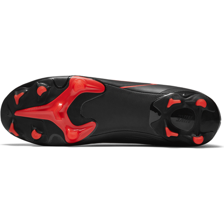 Nike Mercurial Vapor XIII Academy FG/MG noir rouge