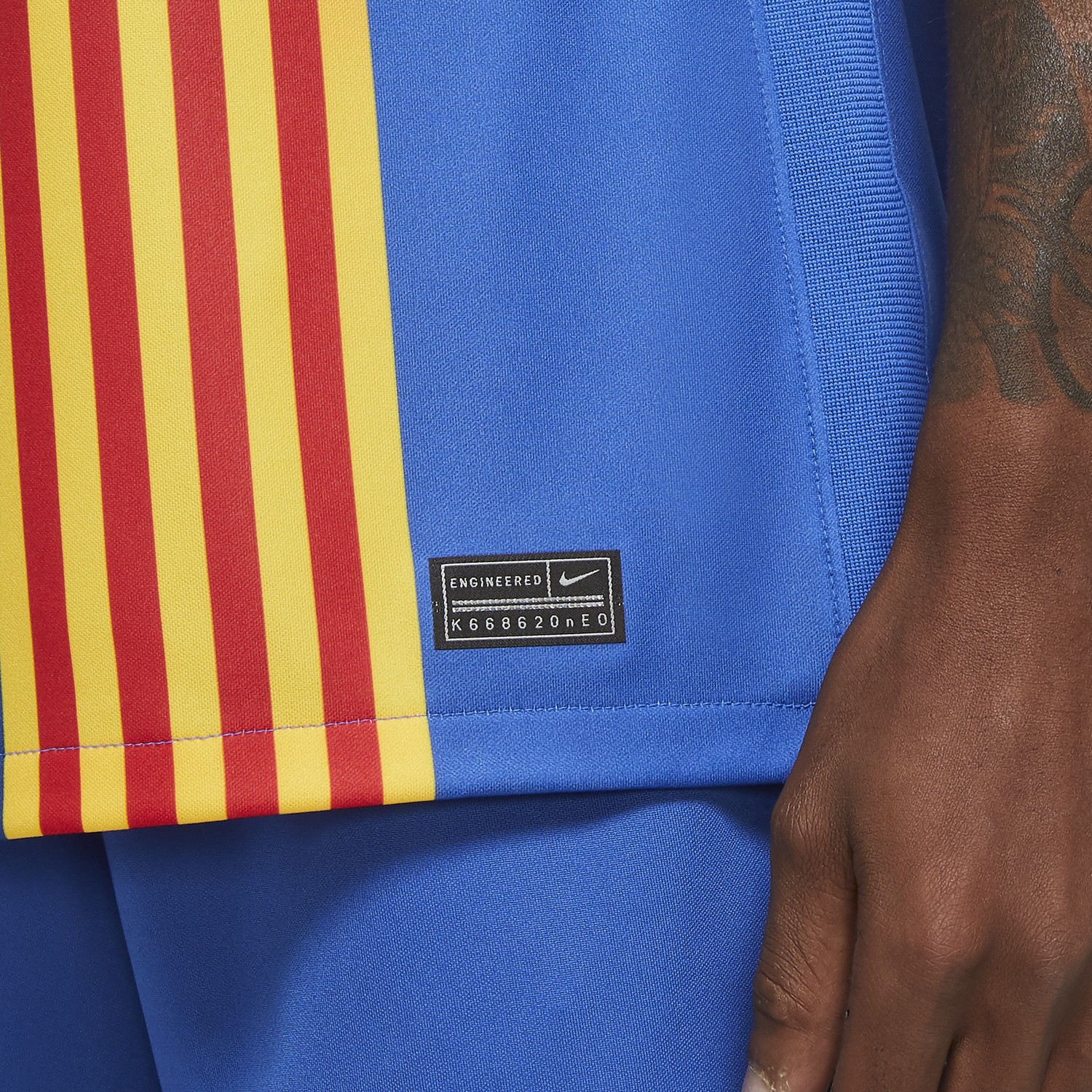 Maillot FC Barcelone Clasico 2020/21 sur Foot.fr