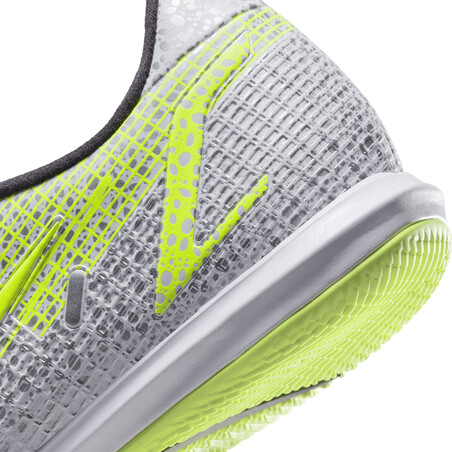 mercurial vapor 14 silver safari