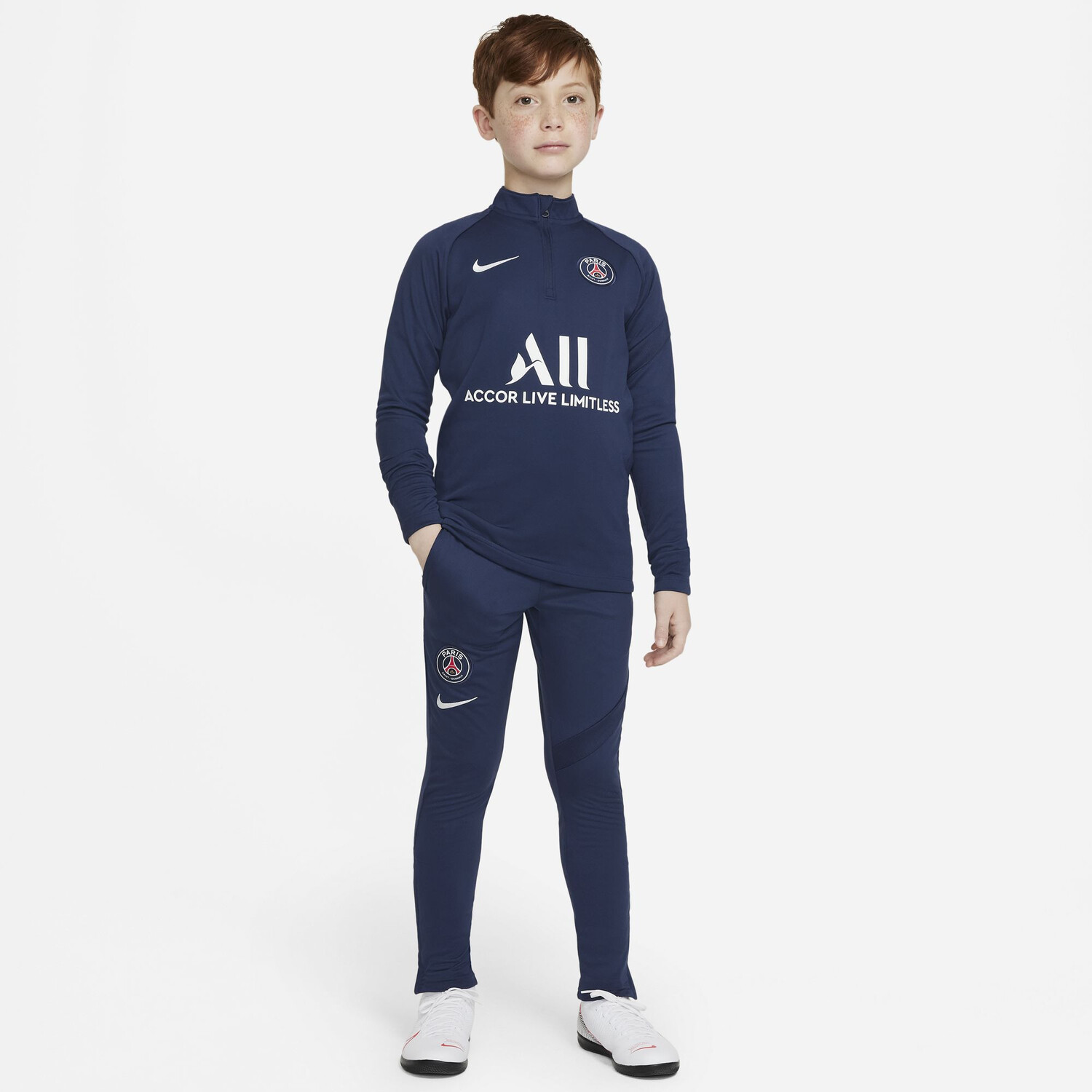 Pantalon survêtement junior PSG Academy bleu 2021/22 sur Foot.fr