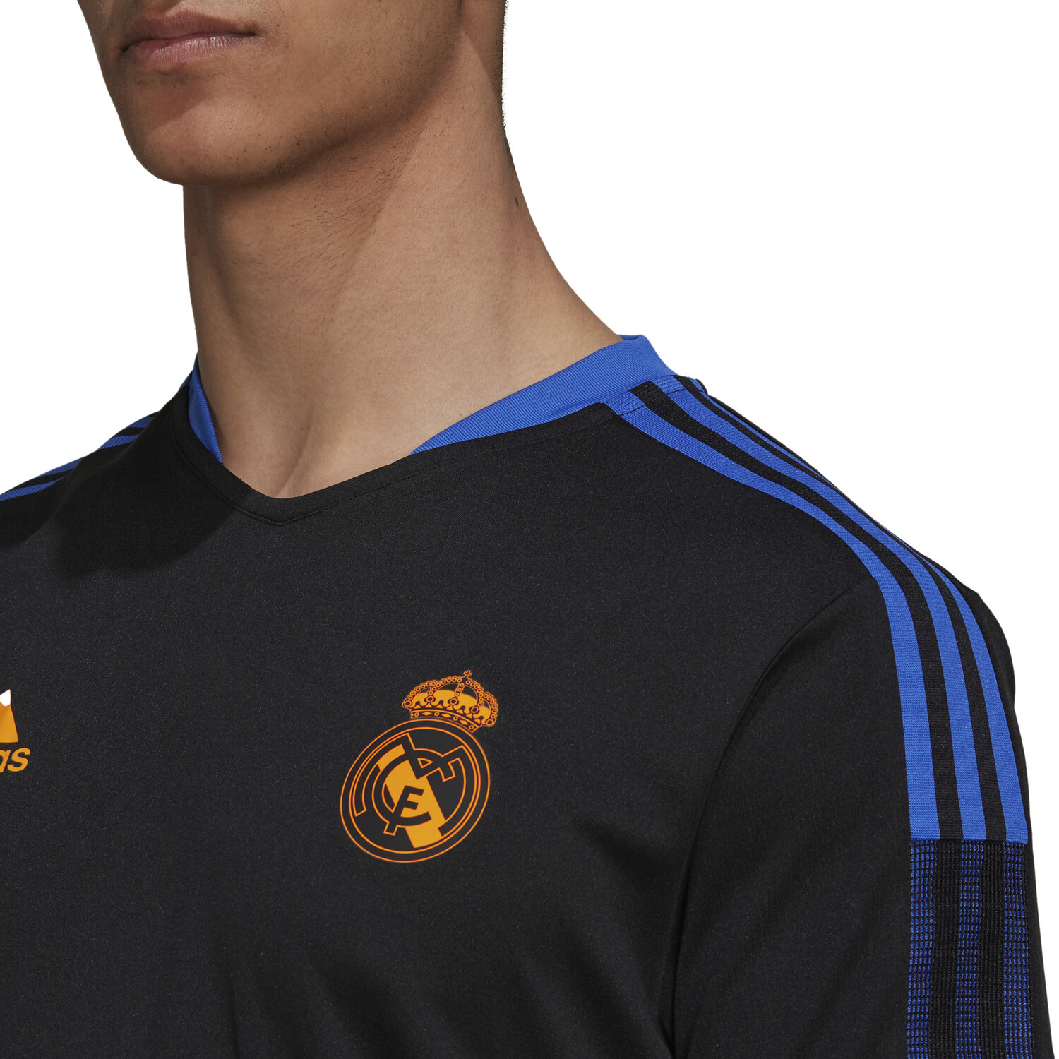 Maillot entraînement Real Madrid noir orange 2021/22 sur Foot.fr