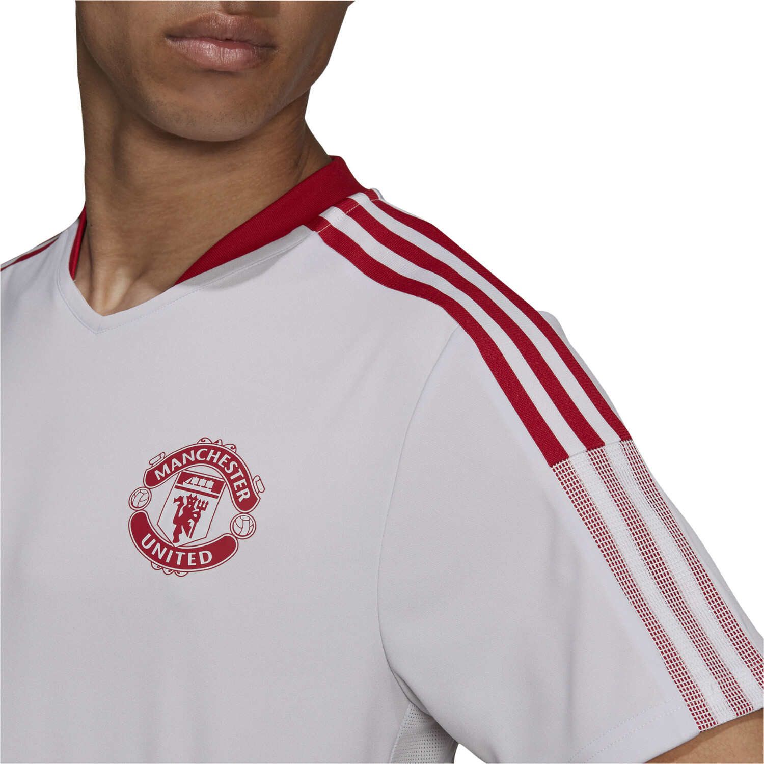 Maillot entraînement Manchester United blanc rouge 2021/22 sur Foot.fr