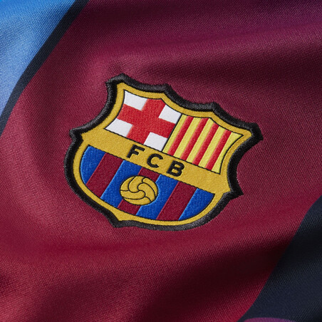 Maillot avant match FC Barcelone rouge bleu 2021/22