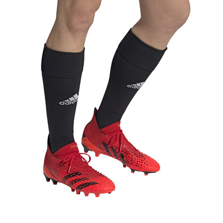 adidas Predator Freak.1 montante AG rouge noir