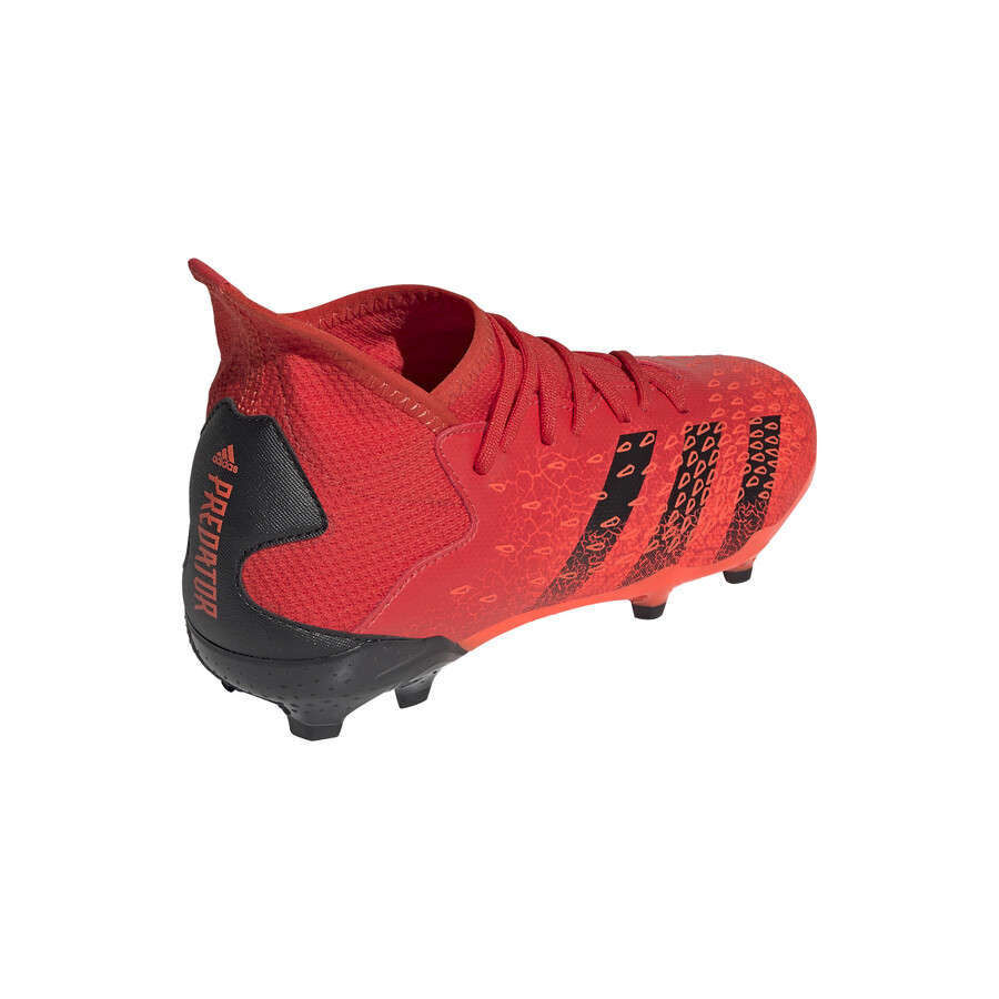 adidas Predator Freak.3 junior montante FG rouge noir sur Foot