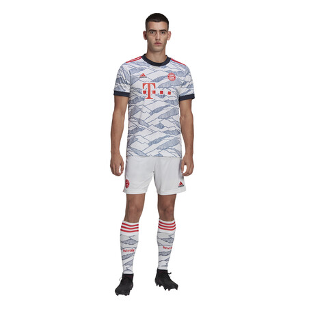 Short Bayern Munich third 2021/22