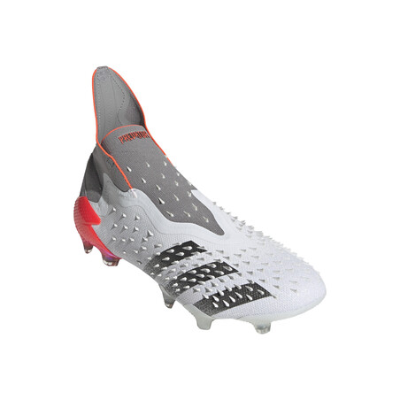 adidas Predator Freak+ montante FG gris rouge