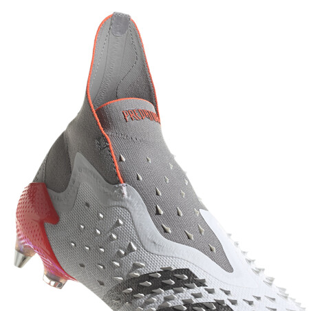 adidas Predator Freak+ montante SG gris rouge
